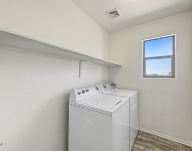 3853 E Claxton Avenue - Photo Thumbnail 37