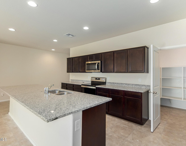 3491 N Montoya Lane - Photo Thumbnail 7