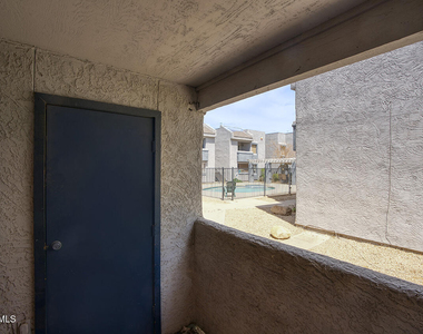 4410 N Longview Avenue - Photo Thumbnail 15