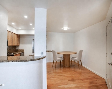 4410 N Longview Avenue - Photo Thumbnail 3