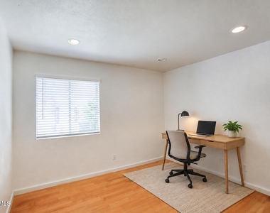 4410 N Longview Avenue - Photo Thumbnail 12