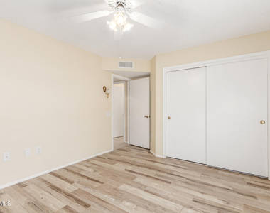 17619 N 133rd Drive - Photo Thumbnail 20