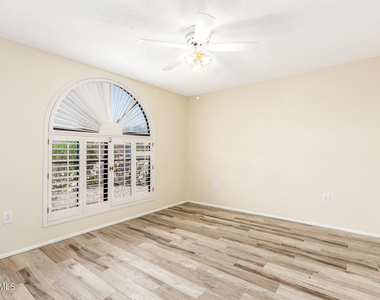 17619 N 133rd Drive - Photo Thumbnail 19