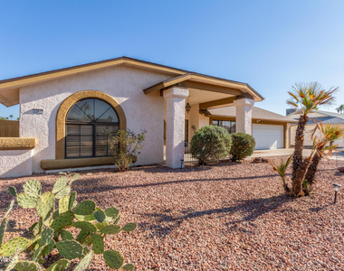 17619 N 133rd Drive - Photo Thumbnail 4