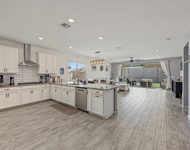 14969 S 180th Drive - Photo Thumbnail 3