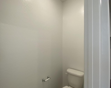 1164 W Del Monte Place - Photo Thumbnail 17