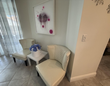 10126 Caoba Street - Photo Thumbnail 5