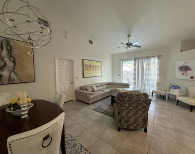 10126 Caoba Street - Photo Thumbnail 4