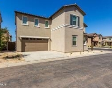9909 E Tahoe Avenue - Photo Thumbnail 1