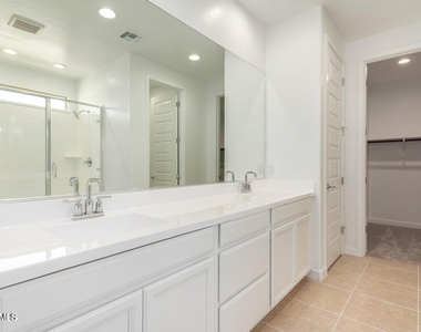 9909 E Tahoe Avenue - Photo Thumbnail 21