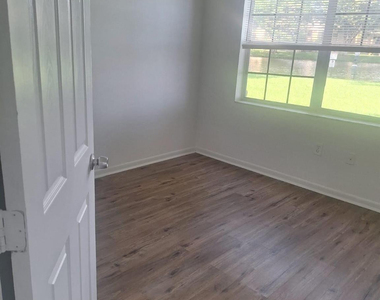 2151 Nw 96th Terrace - Photo Thumbnail 9