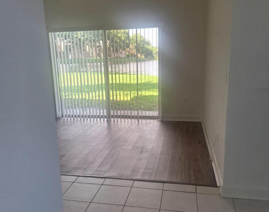 2151 Nw 96th Terrace - Photo Thumbnail 2