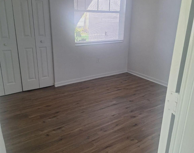 2151 Nw 96th Terrace - Photo Thumbnail 7