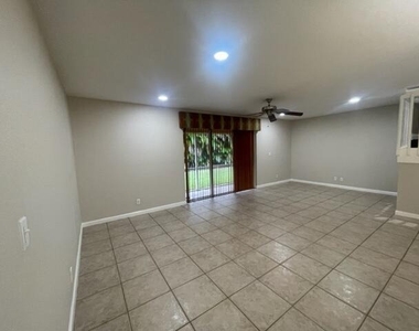 6092 Eaton Street - Photo Thumbnail 6