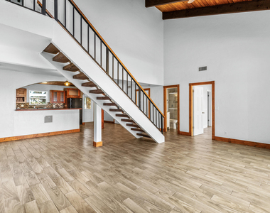 2552 Ella Street - Photo Thumbnail 13