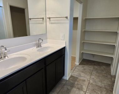 18199 N Conquistador Drive - Photo Thumbnail 8