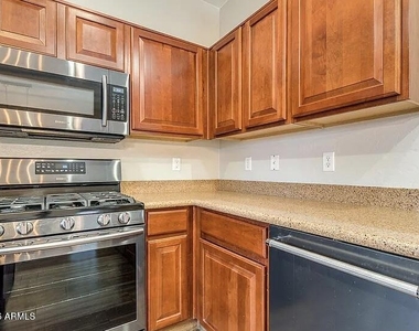 2660 E Chester Drive - Photo Thumbnail 3