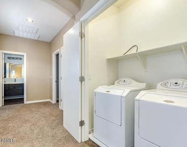 2660 E Chester Drive - Photo Thumbnail 7