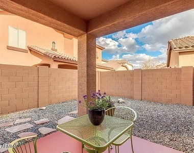2660 E Chester Drive - Photo Thumbnail 14