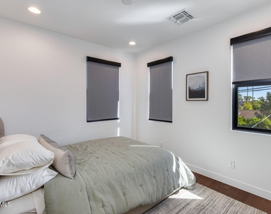 3443 E Campbell Avenue - Photo Thumbnail 15