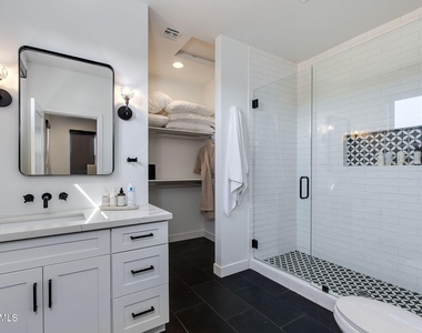 3443 E Campbell Avenue - Photo Thumbnail 14