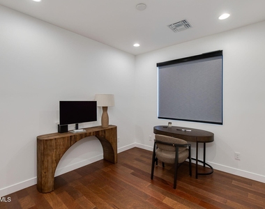3443 E Campbell Avenue - Photo Thumbnail 16