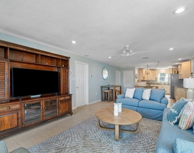 1457 Ne Ocean Boulevard - Photo Thumbnail 11