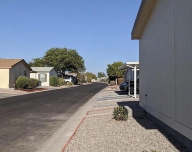 8601 N 103rd Avenue - Photo Thumbnail 2