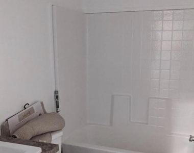8601 N 103rd Avenue - Photo Thumbnail 12