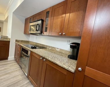 415 Nw Flagler Avenue - Photo Thumbnail 7
