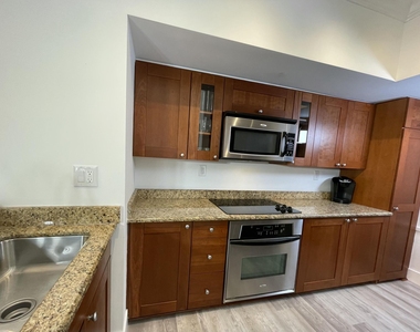 415 Nw Flagler Avenue - Photo Thumbnail 6