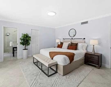 228 Flagler Lane - Photo Thumbnail 2