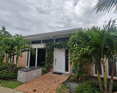228 Flagler Lane - Photo Thumbnail 15