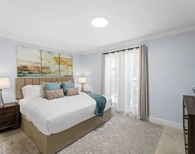 228 Flagler Lane - Photo Thumbnail 4