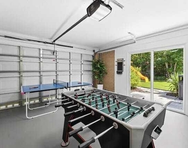 228 Flagler Lane - Photo Thumbnail 7