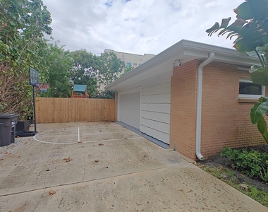 228 Flagler Lane - Photo Thumbnail 17