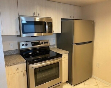 1801 N Flagler Drive - Photo Thumbnail 2