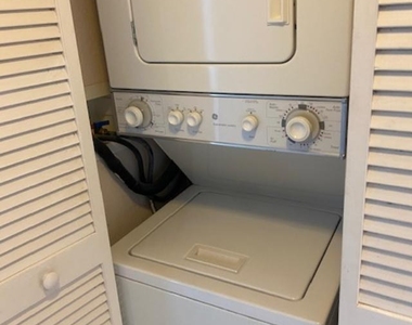 1801 N Flagler Drive - Photo Thumbnail 10