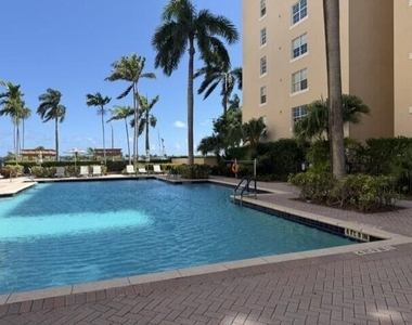 1801 N Flagler Drive - Photo Thumbnail 20