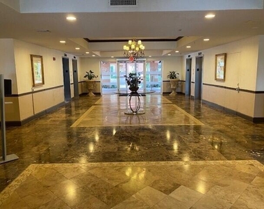 1801 N Flagler Drive - Photo Thumbnail 16