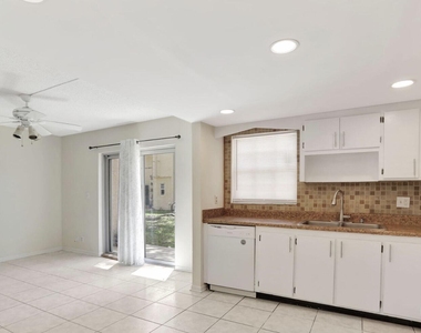 3056 Riverside Drive - Photo Thumbnail 6