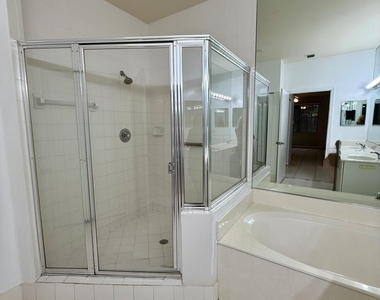6769 Montego Bay Boulevard - Photo Thumbnail 21