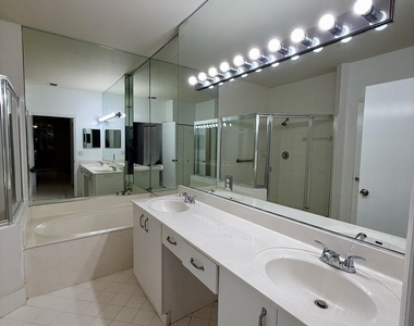 6769 Montego Bay Boulevard - Photo Thumbnail 19