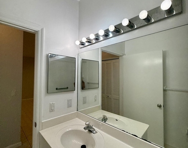 6769 Montego Bay Boulevard - Photo Thumbnail 14