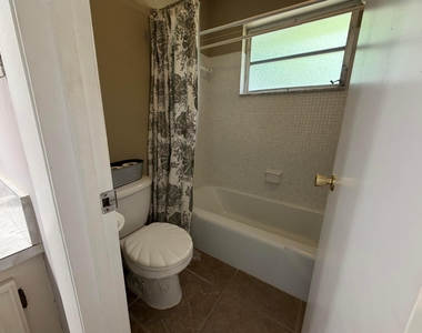 735 High Point Boulevard N - Photo Thumbnail 10