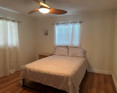 2480 Cardinal Lane - Photo Thumbnail 4