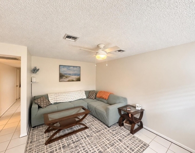 9258 Green Meadows Way - Photo Thumbnail 2