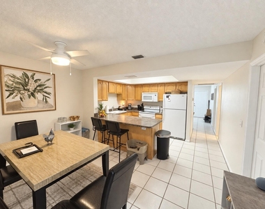 9258 Green Meadows Way - Photo Thumbnail 6