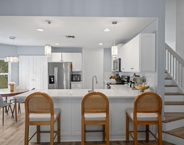 1610 Lakefield North Court - Photo Thumbnail 14