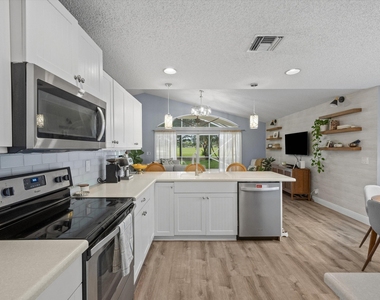 1610 Lakefield North Court - Photo Thumbnail 11